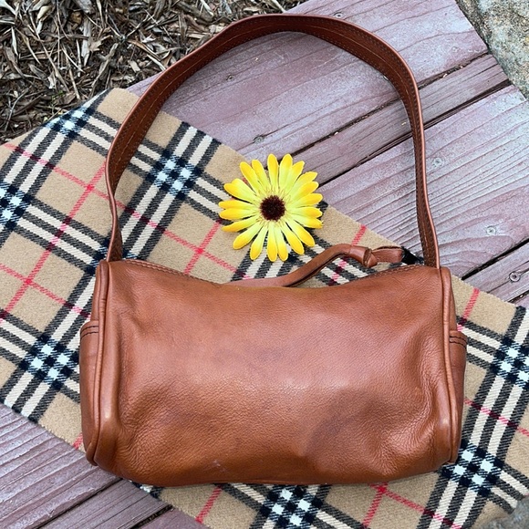 🌺 ARTISAN; British Tan Leather Handmade Timeless Shoulder Bag; 3” x 7” x 11!” - Picture 2 of 12